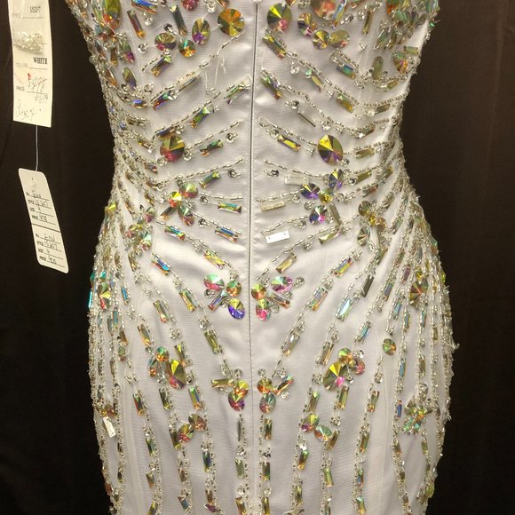 Wow $235 Mermaid Gown by Envious size 4 White LAST REDUCTION NEED SALES - Picture 8 of 16